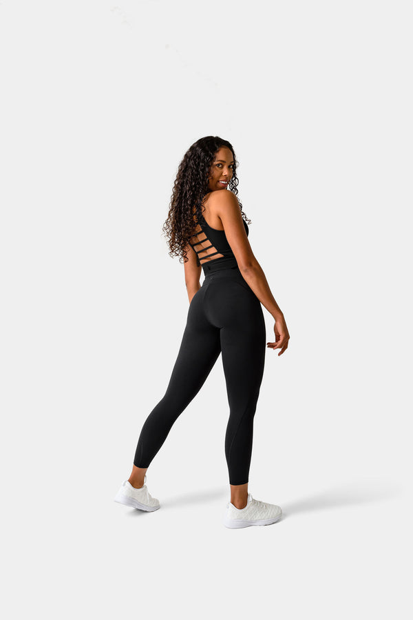 Hannah Tank Top Sports Bra - Black